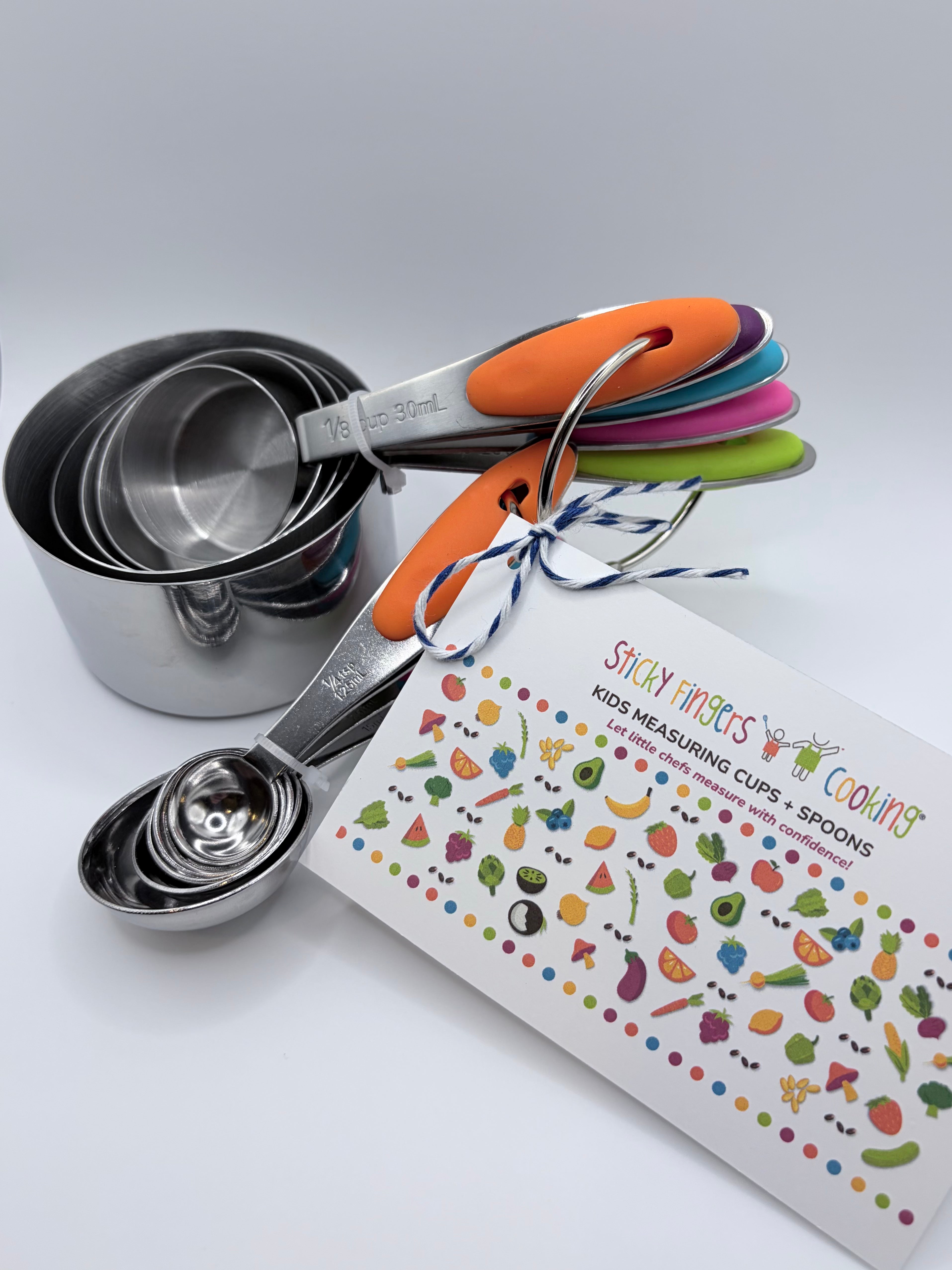 Sticky Fingers Cooking® Measuring Cups & Spoons Set